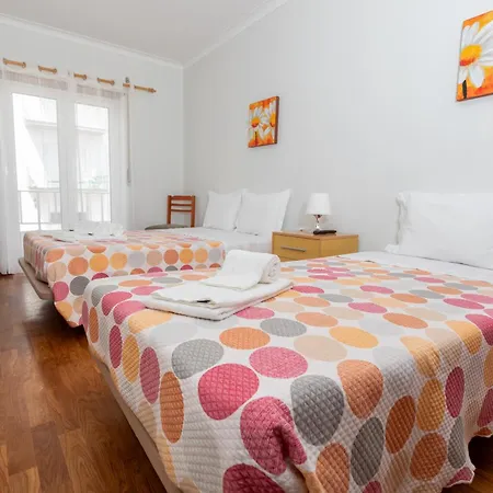 Residencia Salva-vidas Bed and Breakfast *