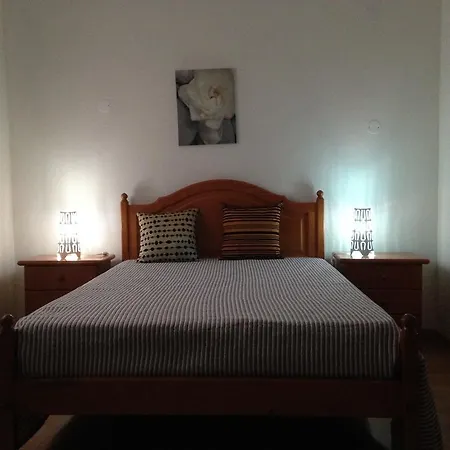 Residencia Salva-vidas Bed and breakfast Nazaré